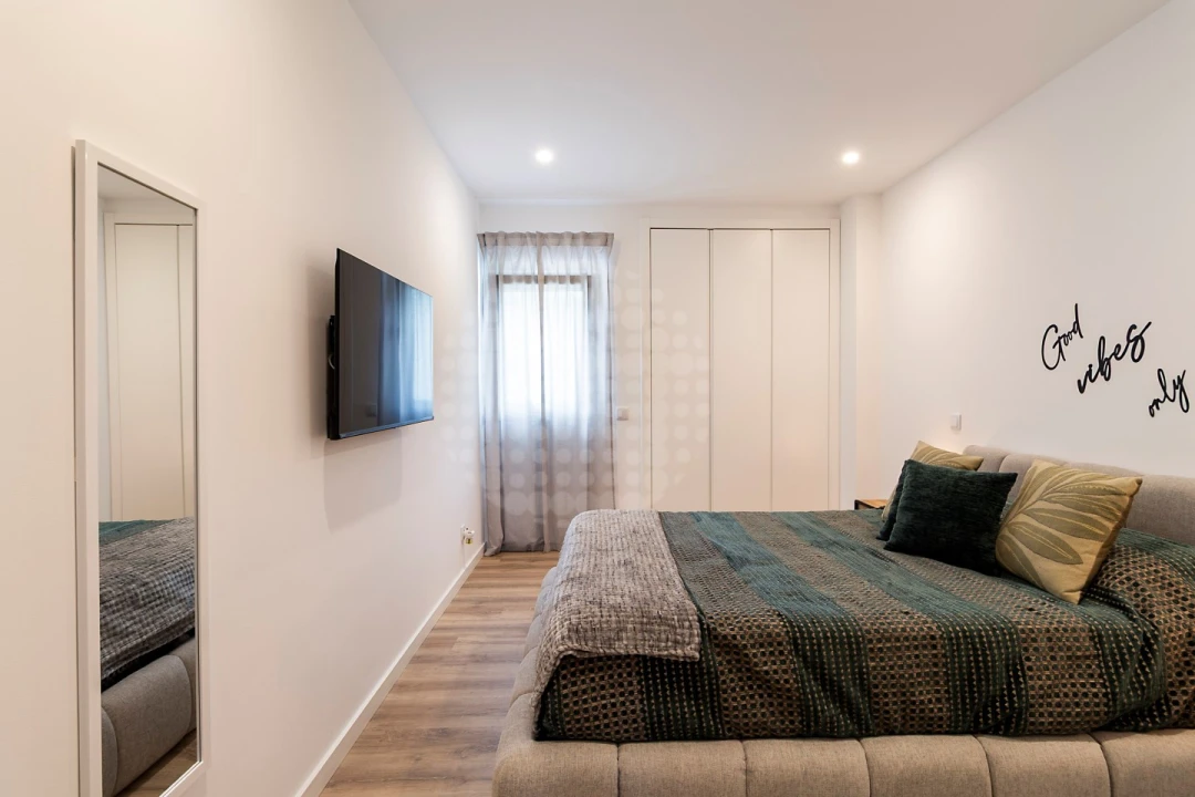 Apartamento T3 para Venda em Quelfes Foto 27