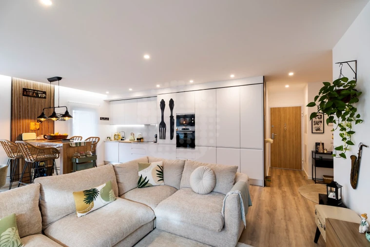 Apartamento T3 para Venda em Quelfes Foto 2