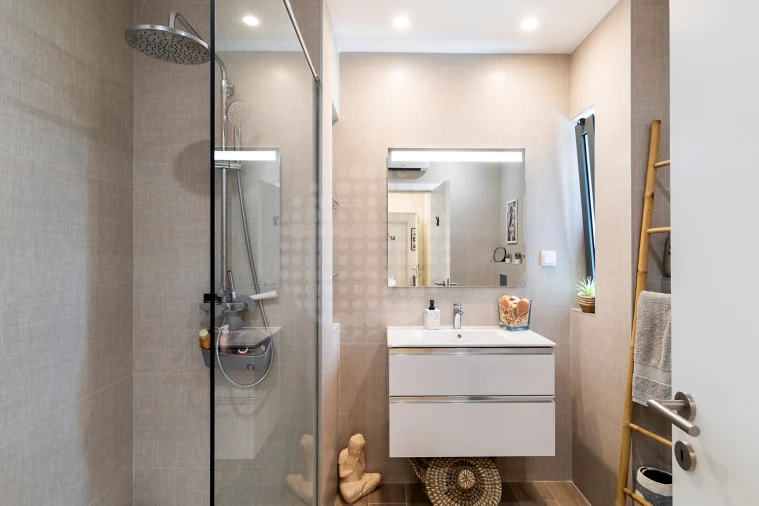 Apartamento T3 para Venda em Quelfes Foto 31