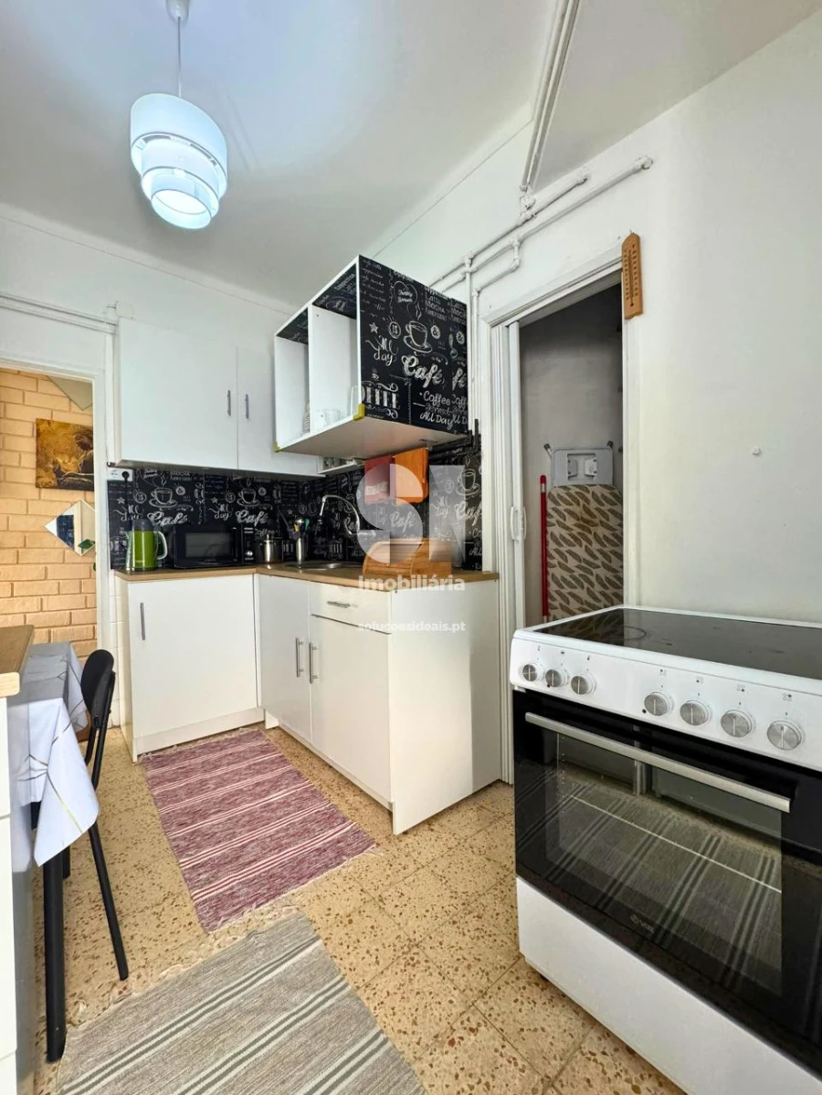 Apartamento T2 para Venda em Santa Maria, São Pedro e Matacães Foto 19