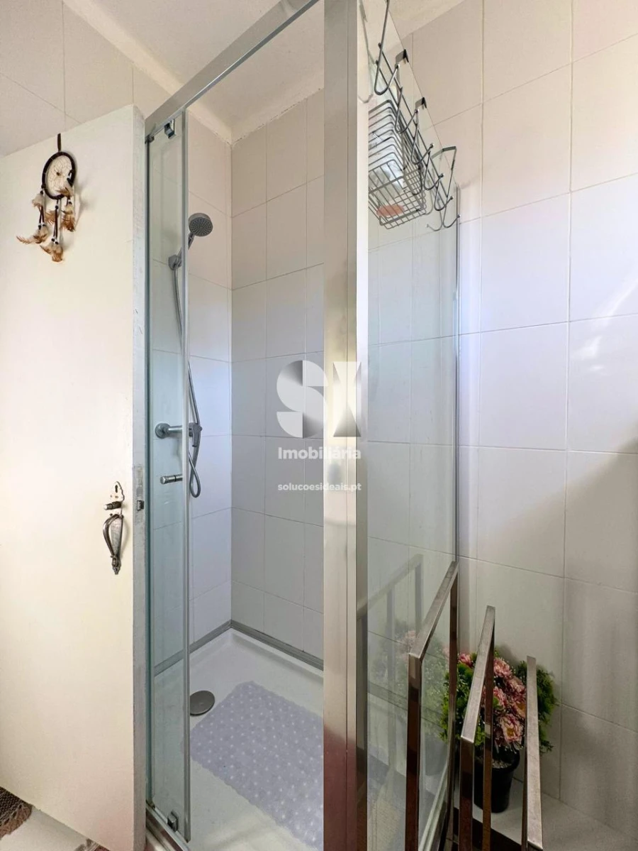 Apartamento T2 para Venda em Santa Maria, São Pedro e Matacães Foto 28