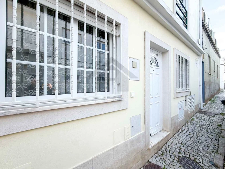 Apartamento T1 para Venda em Portimão Foto 1