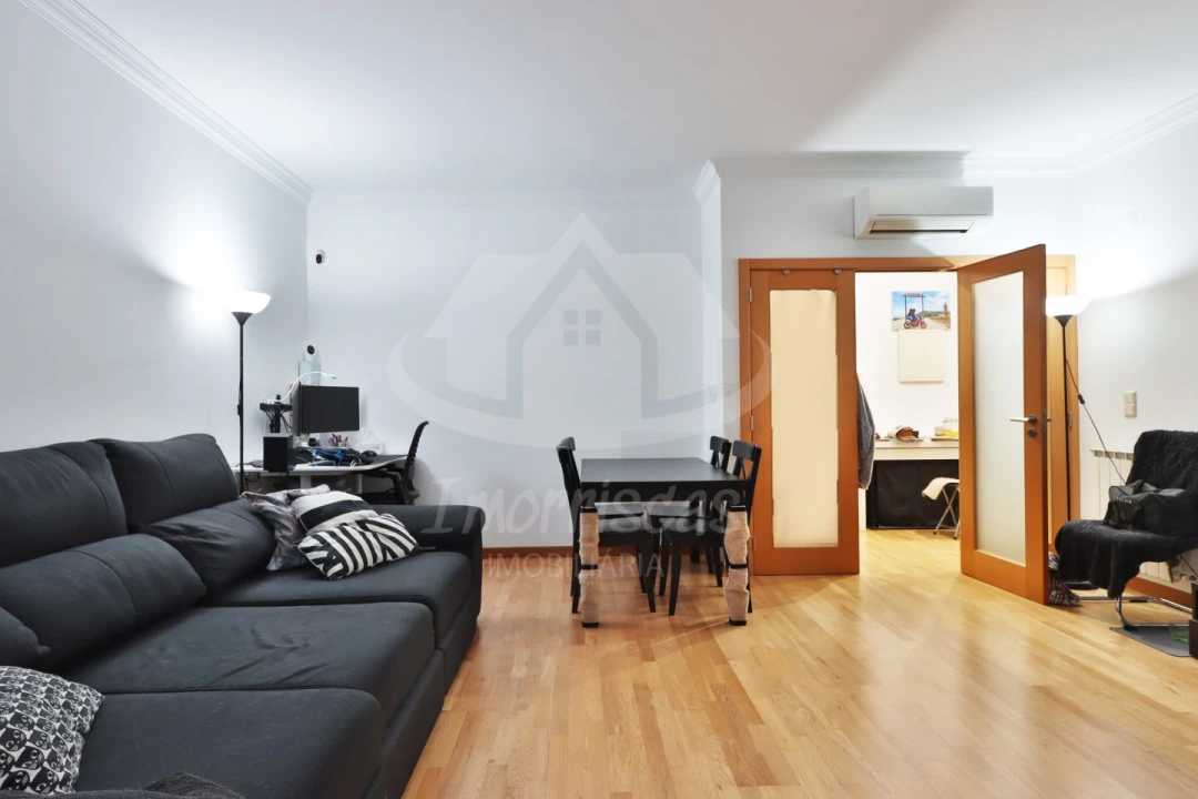 Apartamento T2 para Venda em Santa Iria de Azoia, São João da Talha e Bobadela Foto 1