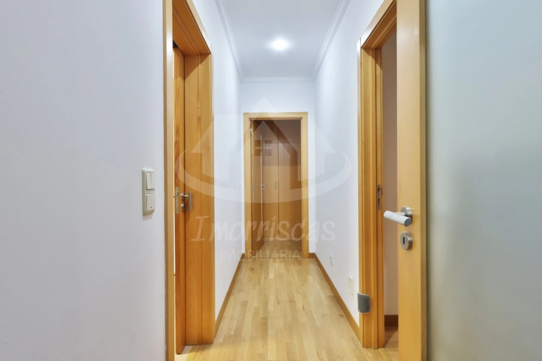 Apartamento T2 para Venda em Santa Iria de Azoia, São João da Talha e Bobadela Foto 7