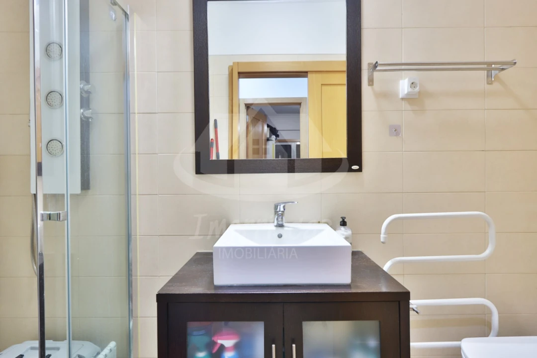 Apartamento T2 para Venda em Santa Iria de Azoia, São João da Talha e Bobadela Foto 14