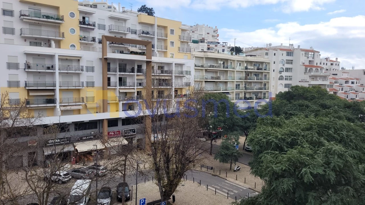Apartamento T2 para Arrendamento em Albufeira e Olhos de Água Foto 1