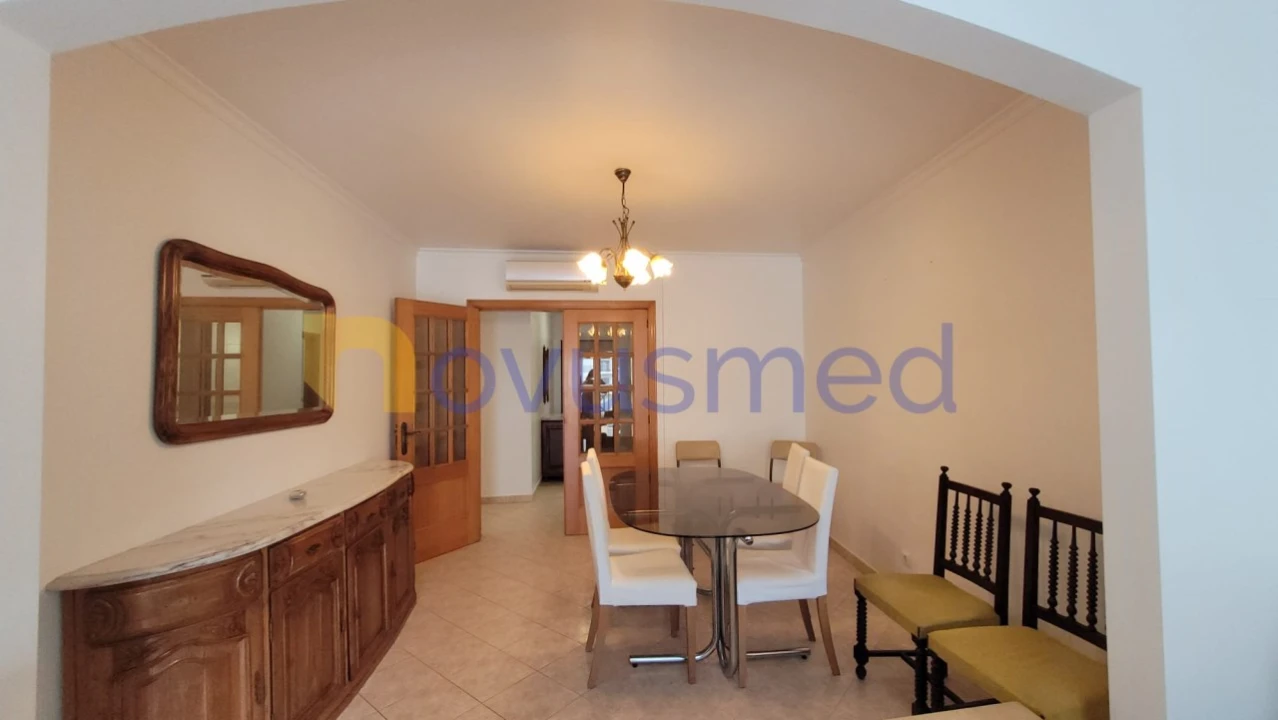 Apartamento T2 para Arrendamento em Albufeira e Olhos de Água Foto 2