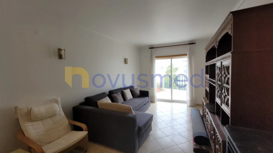 Apartamento T2 para Arrendamento em Albufeira e Olhos de Água Foto 3