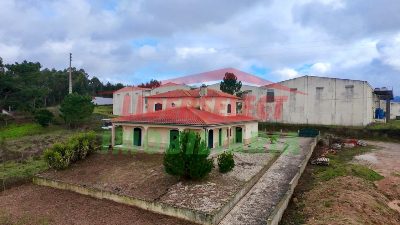 Moradia T4 para Venda em Ramalhal Foto 7