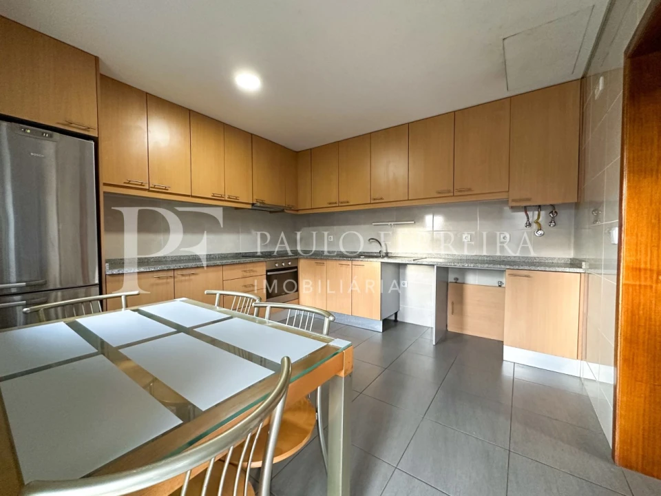 Moradia T2 para Arrendamento em Gondifelos, Cavalões e Outiz Foto 6