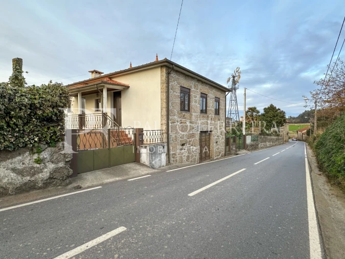 Moradia T2 para Arrendamento em Gondifelos, Cavalões e Outiz Foto 1