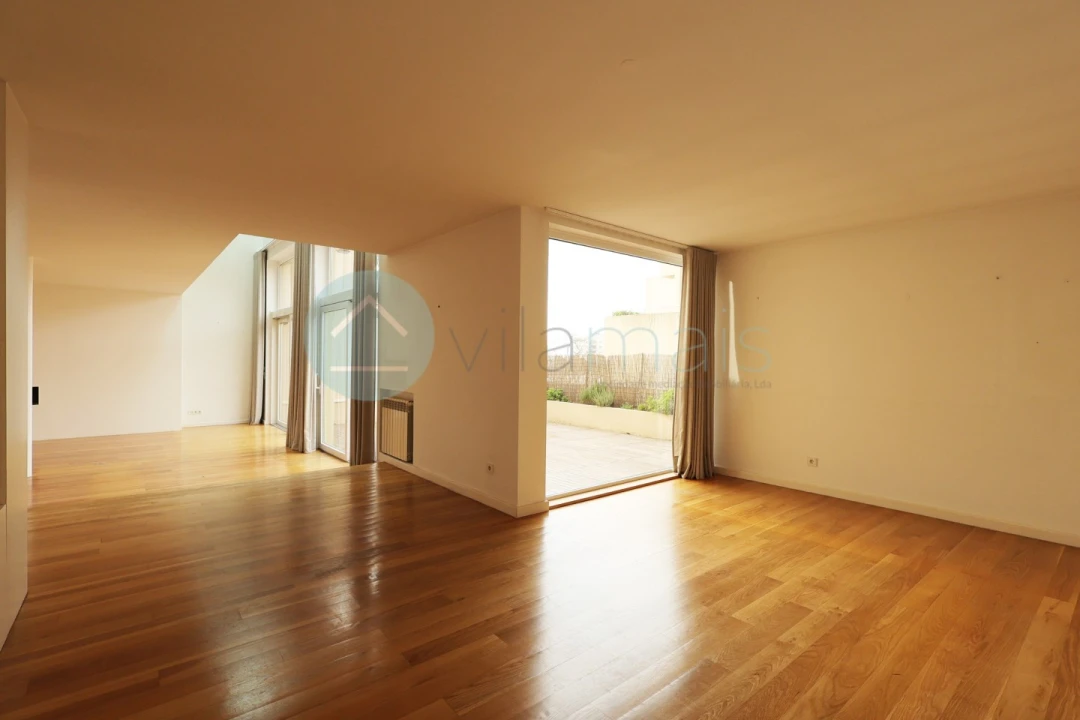 Moradia T4 para Venda em Aldoar, Foz do Douro e Nevogilde Foto 6