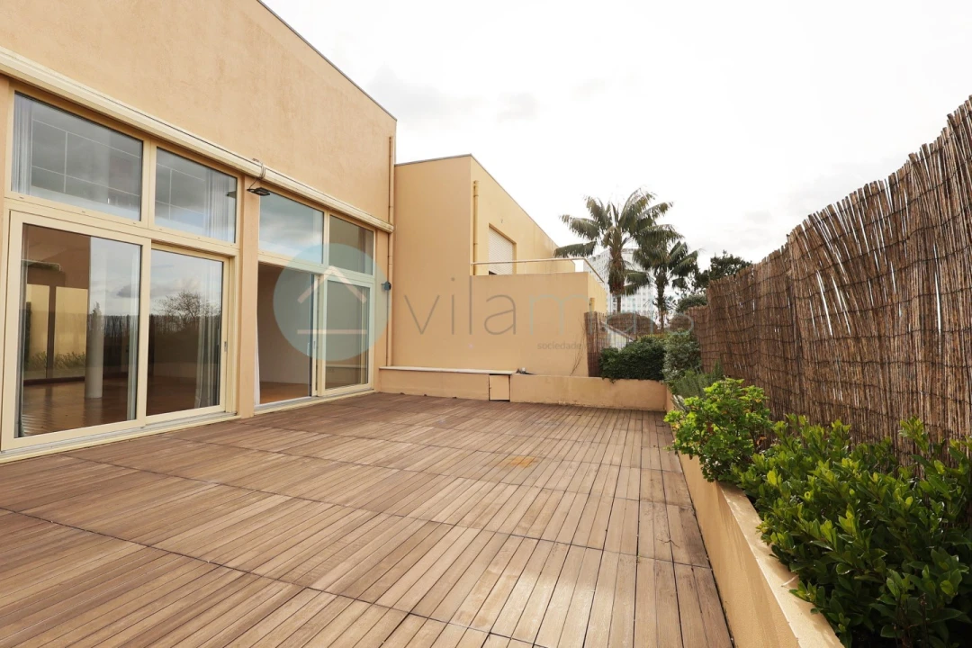 Moradia T4 para Venda em Aldoar, Foz do Douro e Nevogilde Foto 16