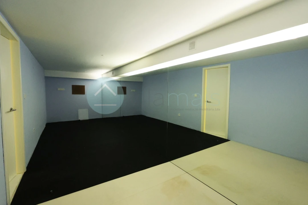 Moradia T4 para Venda em Aldoar, Foz do Douro e Nevogilde Foto 37