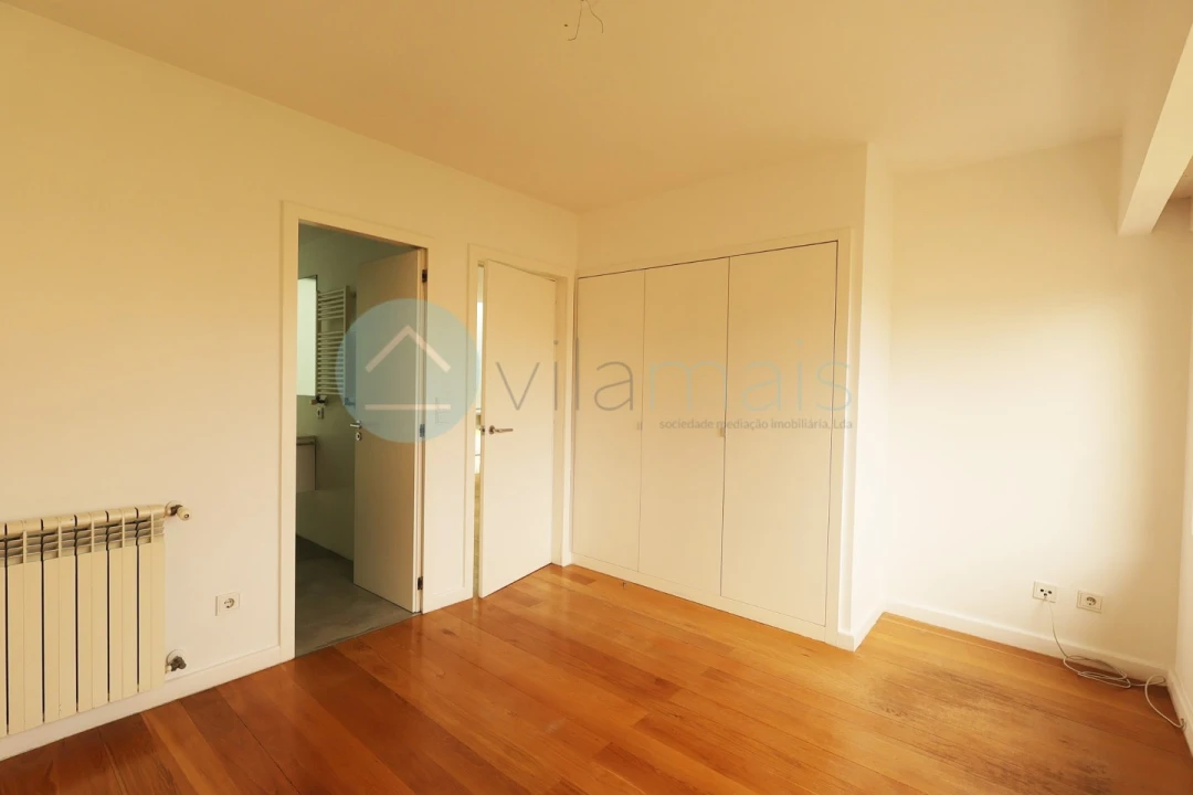 Moradia T4 para Venda em Aldoar, Foz do Douro e Nevogilde Foto 43