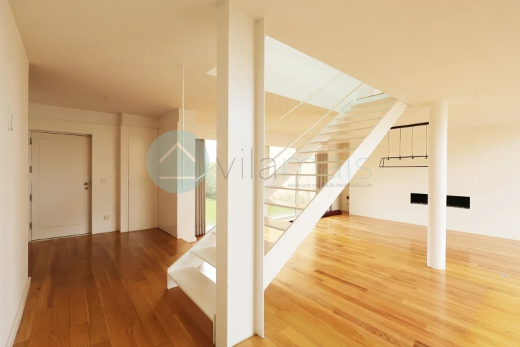 Moradia T4 para Venda em Aldoar, Foz do Douro e Nevogilde Foto 9