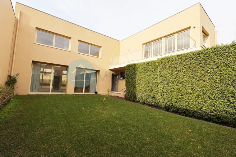 Moradia T4 para Venda em Aldoar, Foz do Douro e Nevogilde Foto 24