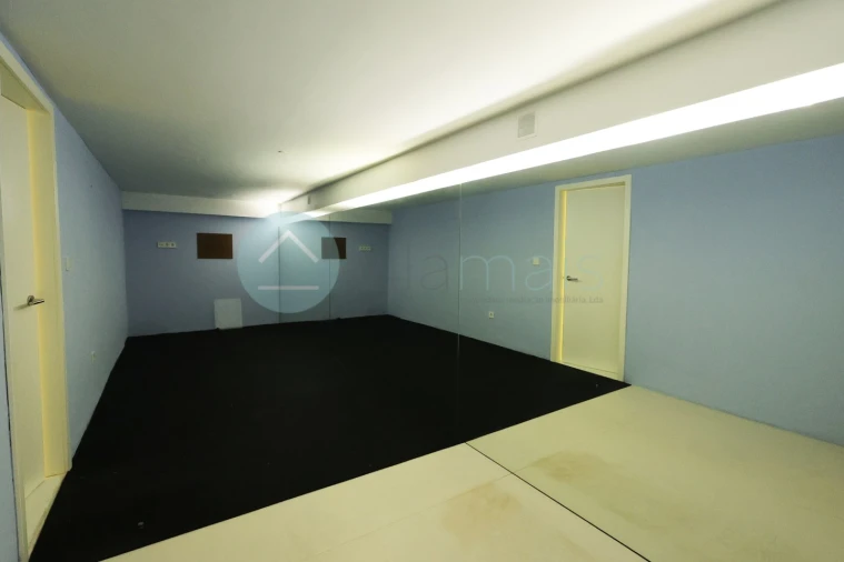 Moradia T4 para Venda em Aldoar, Foz do Douro e Nevogilde Foto 37