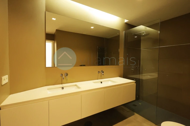 Moradia T4 para Venda em Aldoar, Foz do Douro e Nevogilde Foto 62