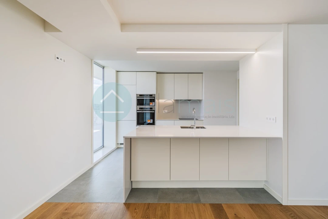 Apartamento T3 para Venda em Campanhã Foto 17