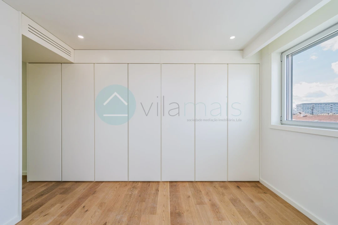 Apartamento T3 para Venda em Campanhã Foto 29