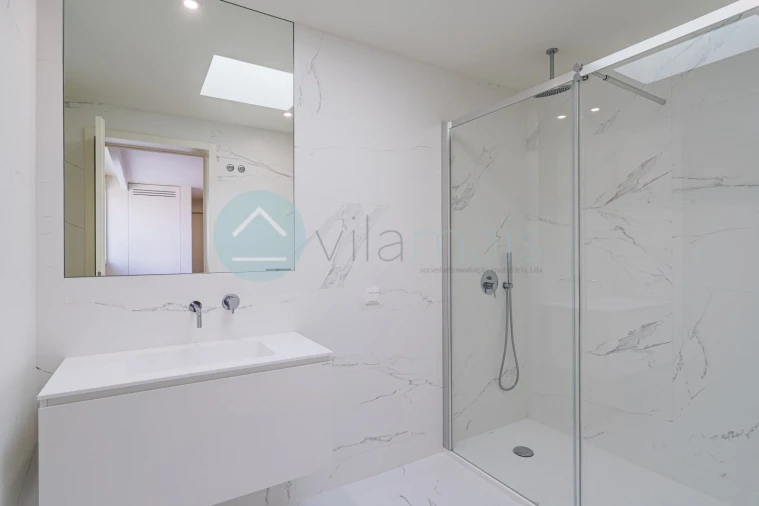 Apartamento T3 para Venda em Campanhã Foto 23