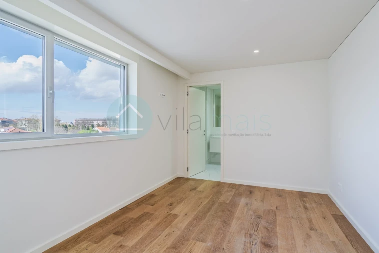 Apartamento T3 para Venda em Campanhã Foto 25