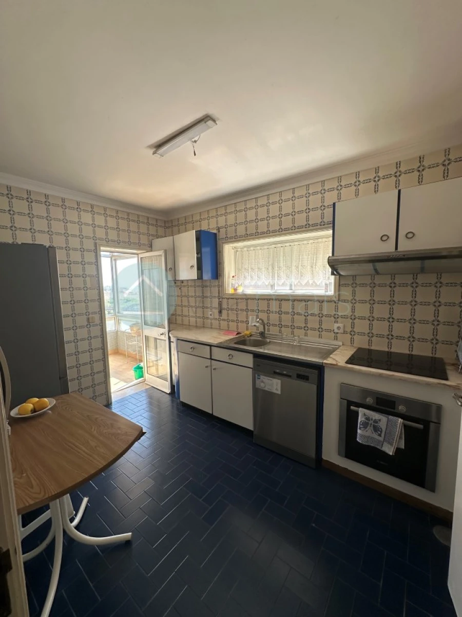 Apartamento T3 para Venda em Labruge Foto 9