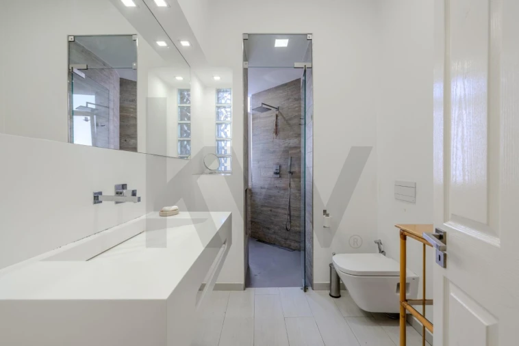 Apartamento T2 para Venda em São Vicente Foto 9