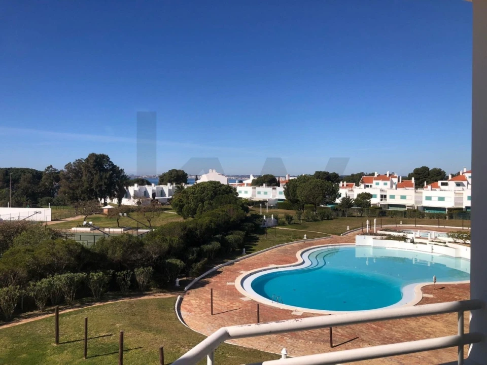 Apartamento T1 para Venda em Alvor Foto 9