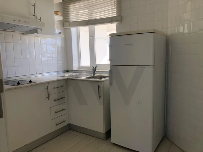 Apartamento T1 para Venda em Alvor Foto 4