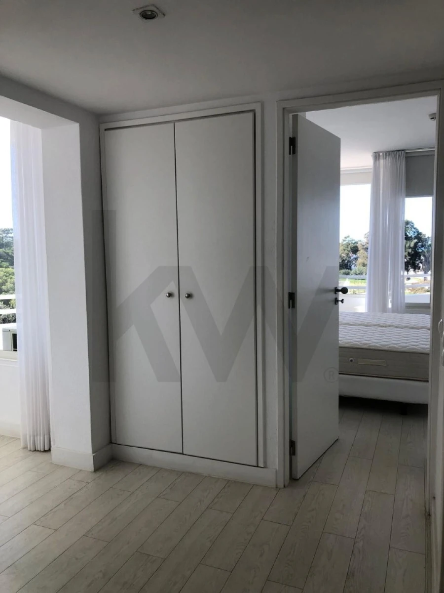 Apartamento T1 para Venda em Alvor Foto 5
