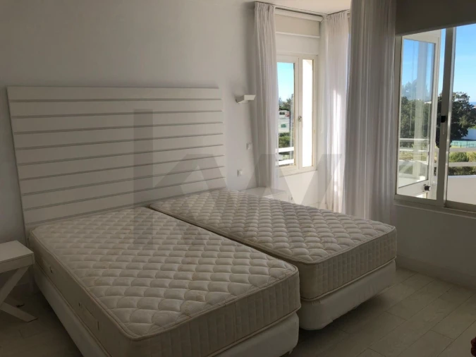 Apartamento T1 para Venda em Alvor Foto 7