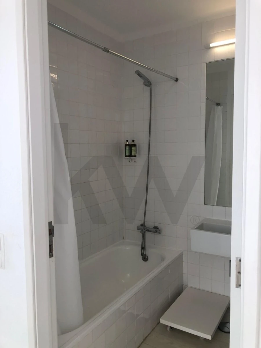 Apartamento T1 para Venda em Alvor Foto 11