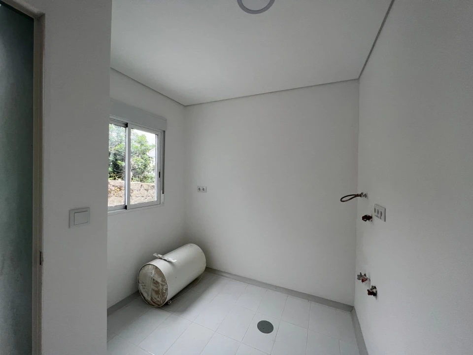 Apartamento T2 para Arrendamento em Canelas Foto 15