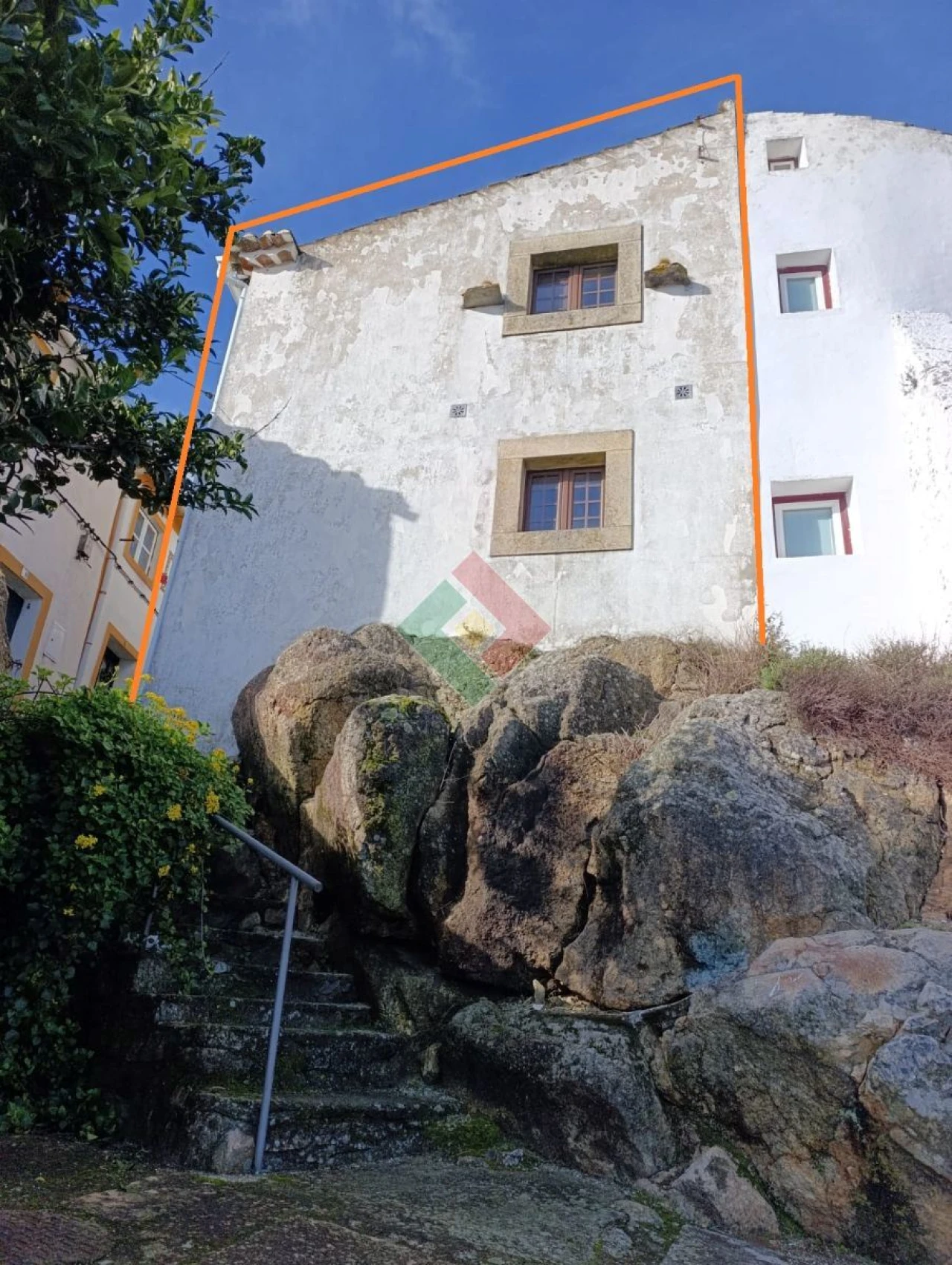 Moradia T1 para Venda em Santa Maria da Devesa Foto 1