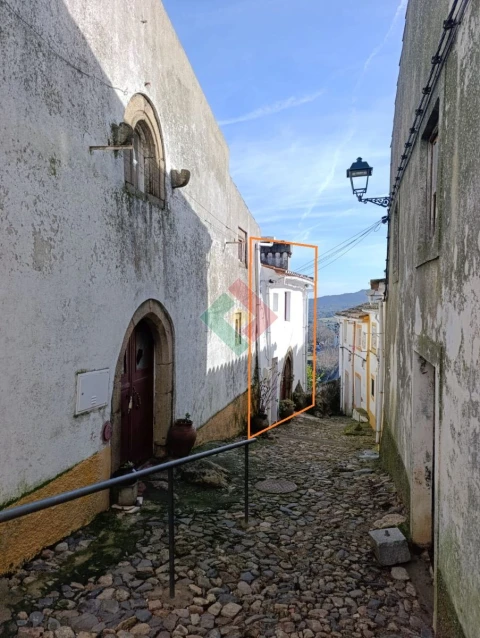 Moradia T1 para Venda em Santa Maria da Devesa