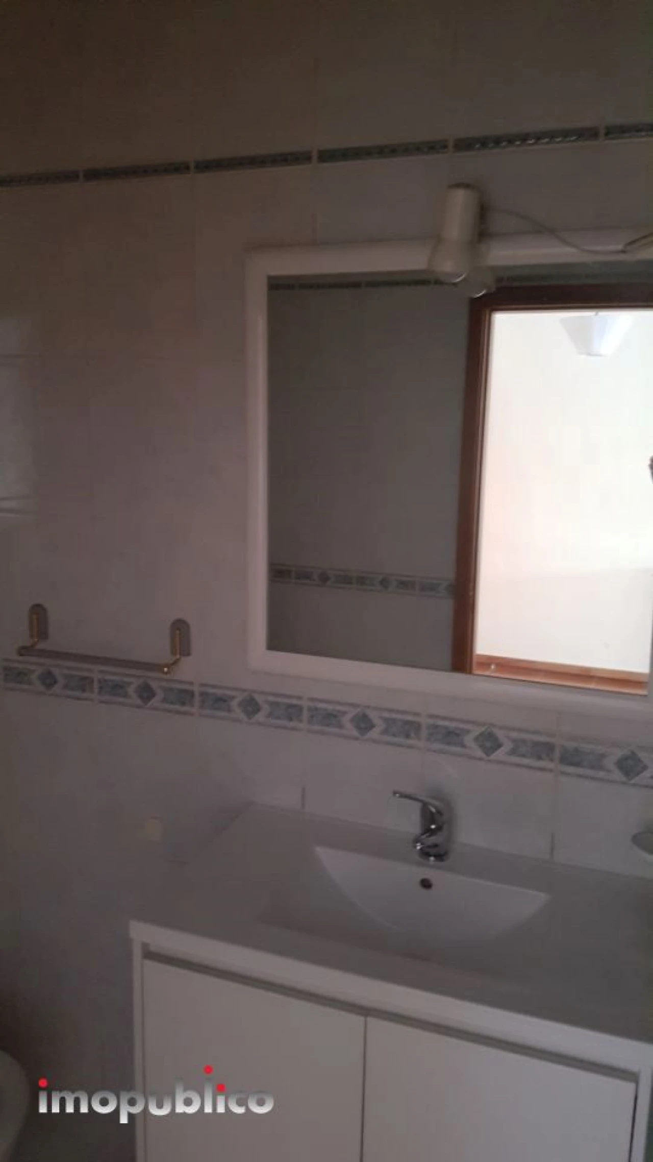 Apartamento T1 para Arrendamento em Vila Verde e Barbudo Foto 7