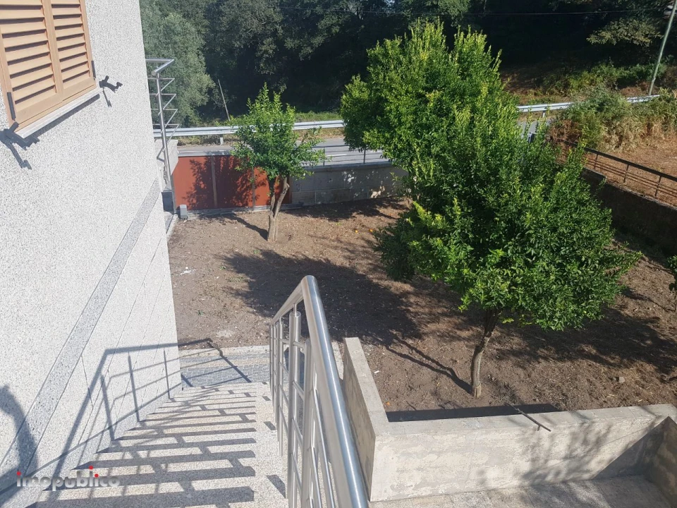 Moradia T3 para Arrendamento em Vade Foto 18