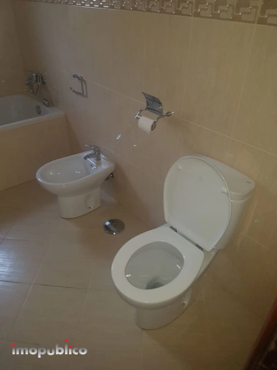 Moradia T3 para Arrendamento em Vade Foto 6