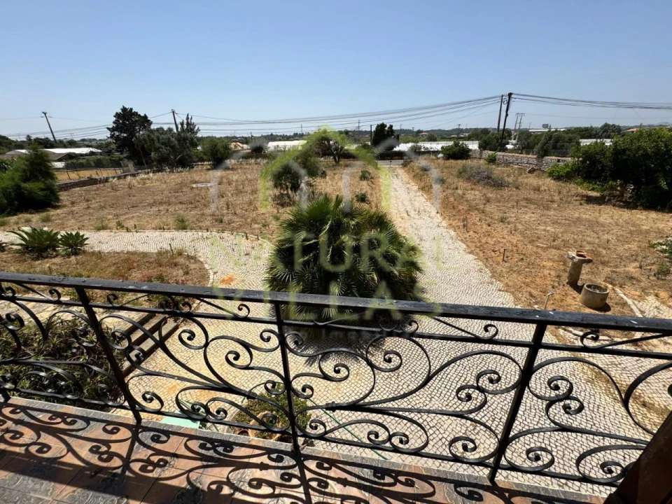 Moradia T4 para Venda em Faro (Sé e São Pedro) Foto 5