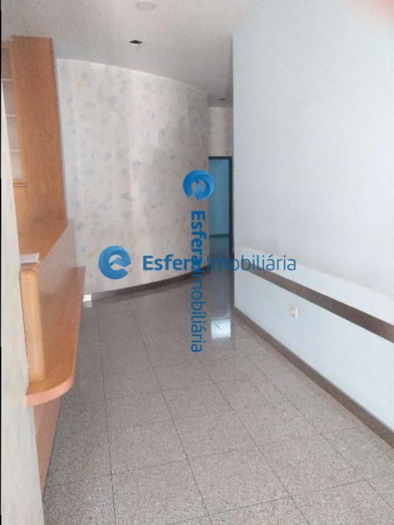 Loja para Arrendamento em Moreira Foto 4