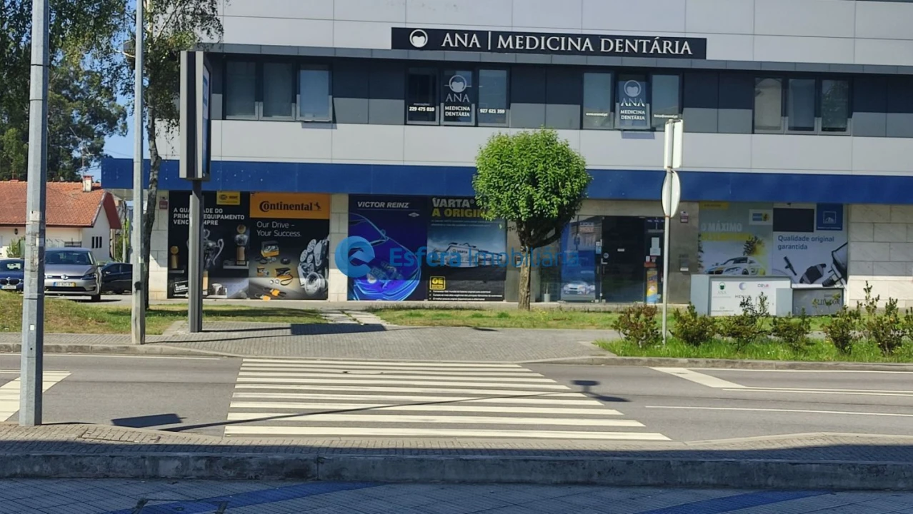 Loja para Arrendamento em Moreira Foto 10