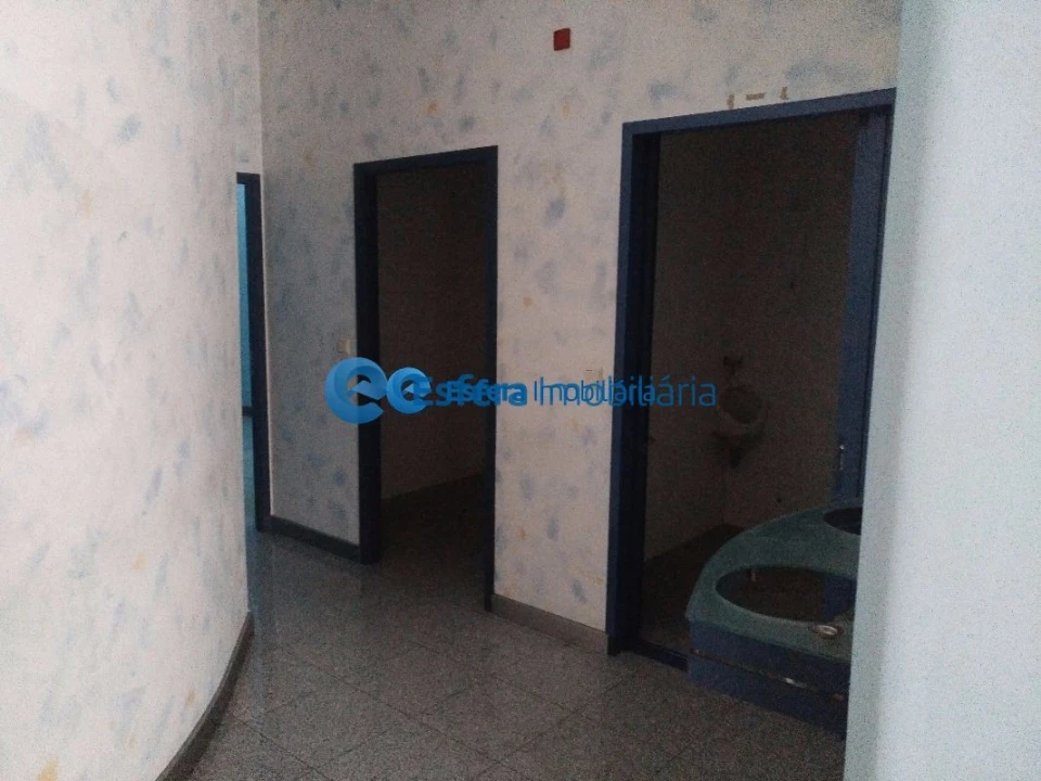 Loja para Arrendamento em Moreira Foto 6