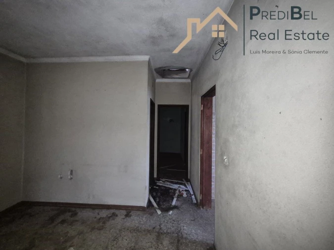 Moradia T3 para Venda em Quinta do Anjo Foto 11