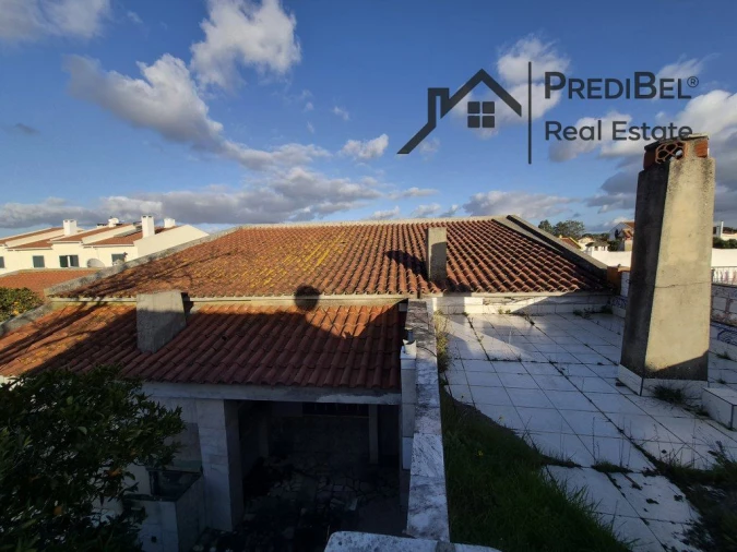 Moradia T3 para Venda em Quinta do Anjo Foto 4