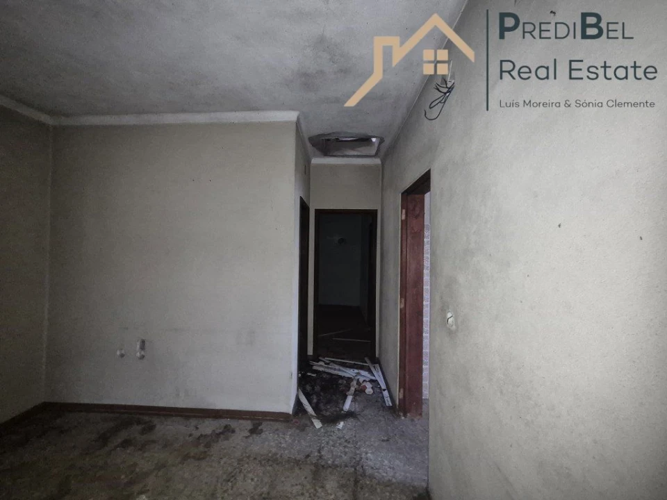 Moradia T3 para Venda em Quinta do Anjo Foto 11