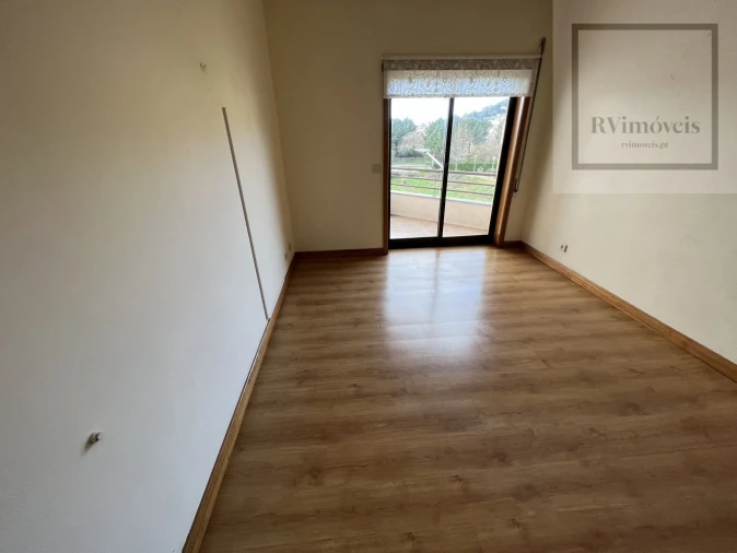 Apartamento T3 para Venda em Santa Maria Maior e Monserrate e Meadela Foto 17