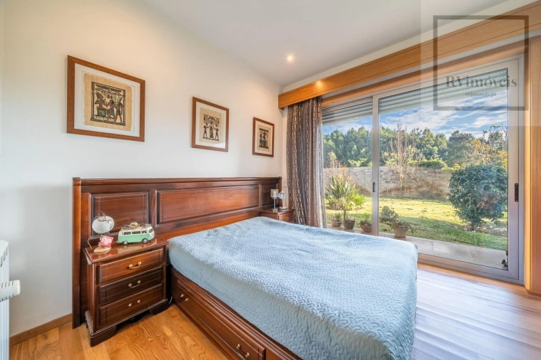 Moradia T5 para Venda em Cidade da Maia Foto 24