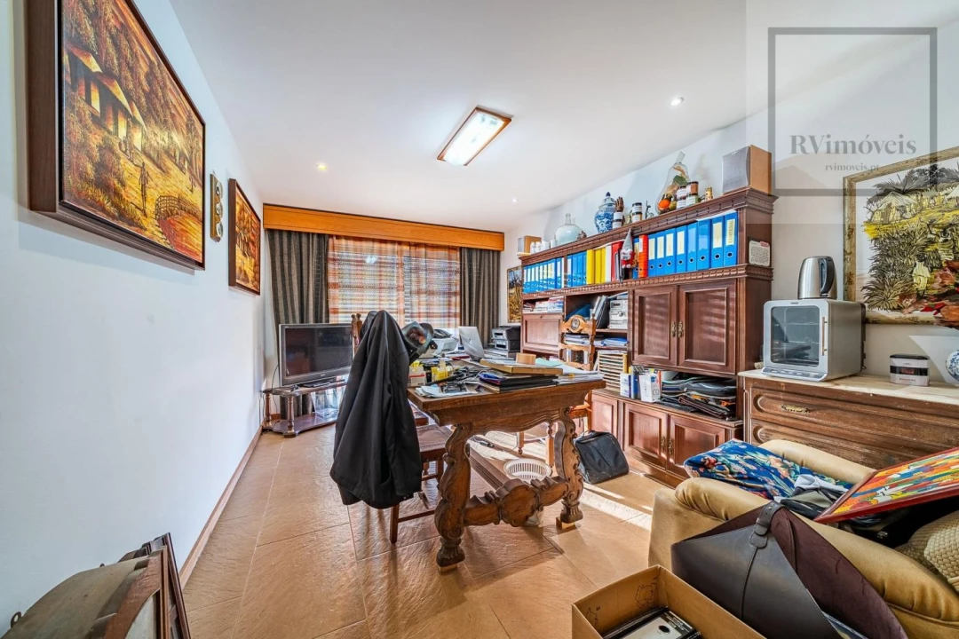 Moradia T5 para Venda em Cidade da Maia Foto 19